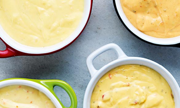 Goda såser och rörer fotograferade ovanifrån