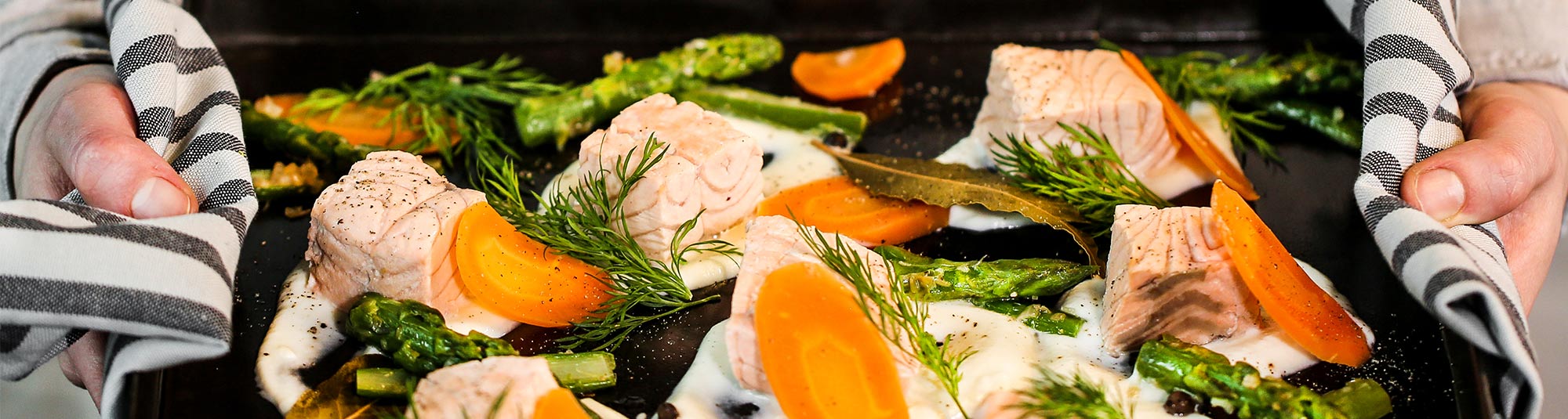 Inkokt lax med jordärtskockspuré