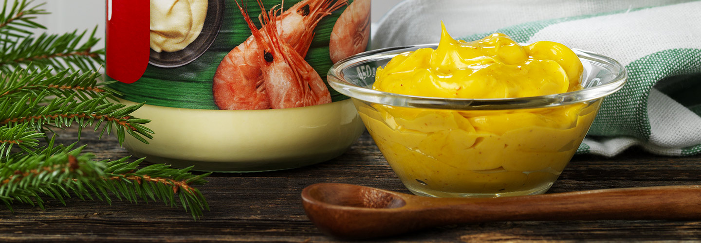Saffransmajonnäs i skål