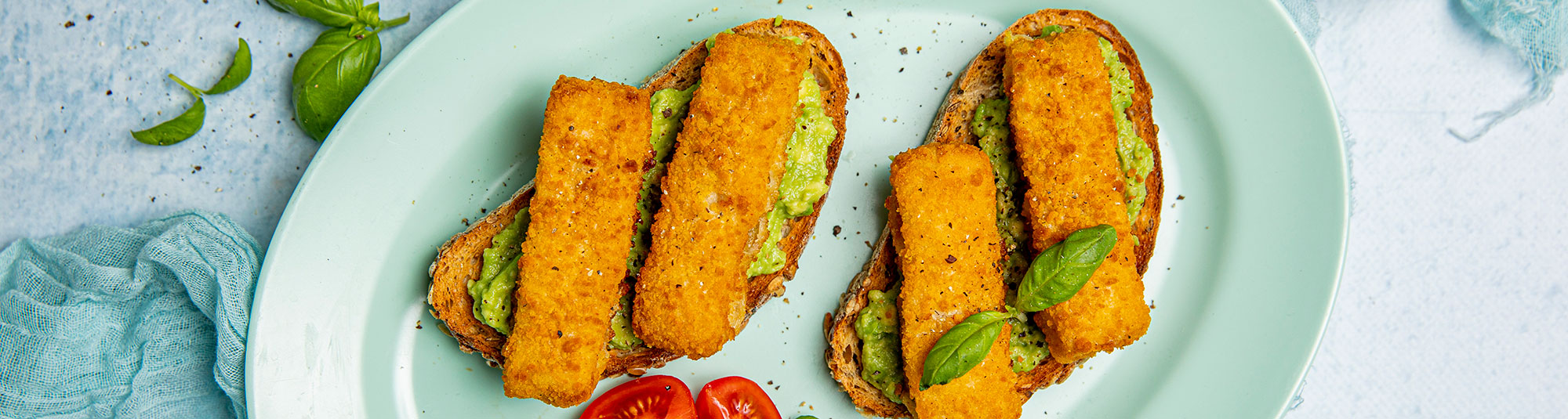 Fiskpinnar på avokadotoast