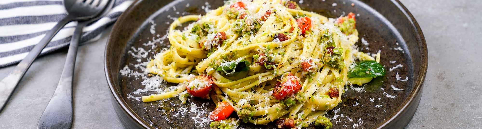 Vegetarisk pizza med ärtcreme