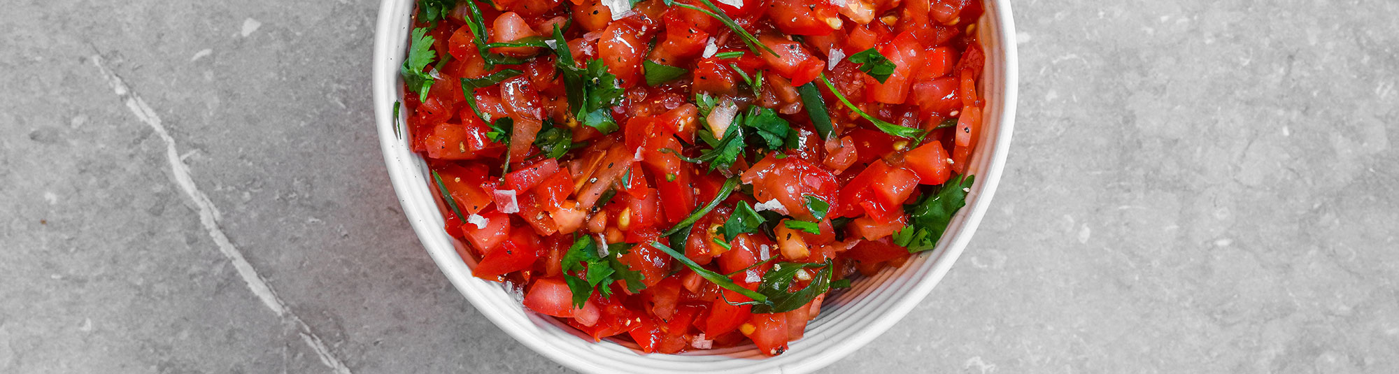 Salsa med tomat, lök & koriander