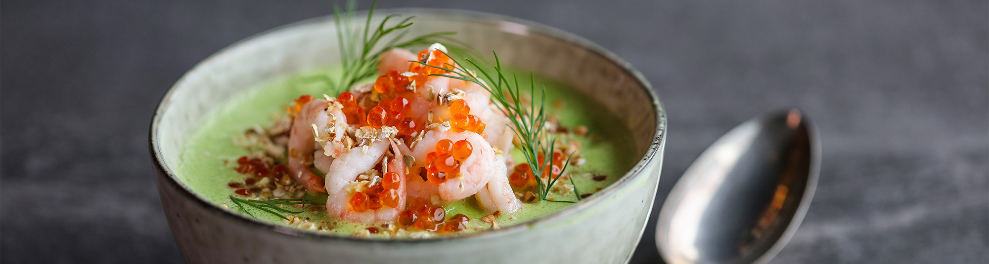 Läcker brunchsmoothie med räkor och rom