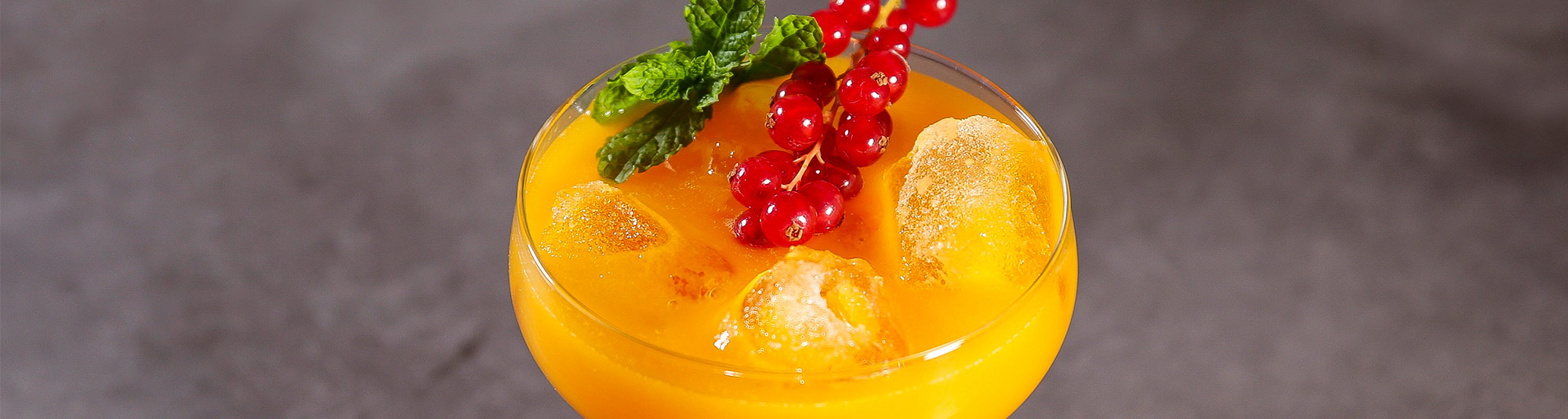 Sour Fruitdine – Alkoholfri cocktail med mangosmak